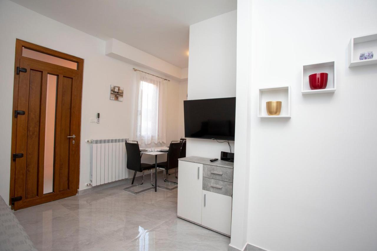 Apartmani Marica Plomin Ngoại thất bức ảnh